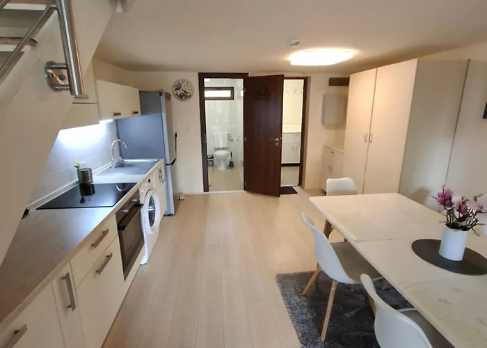 דירה Beachfront Balatonfůzfő