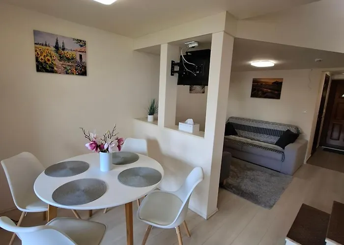 דירה Beachfront Balatonfůzfő