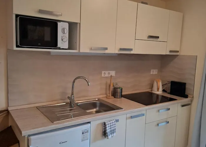 Beachfront דירה Balatonfůzfő